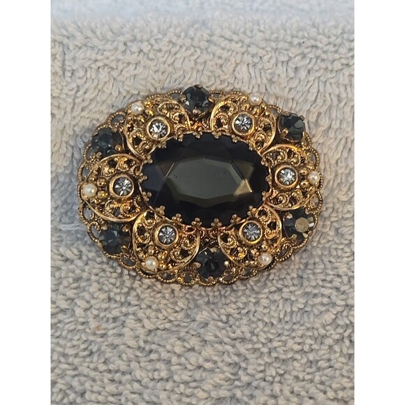 West Germany Hematite Glass Rhinestone and Pearls Gold Filigree Vintage Pendant - Picture 11 of 15